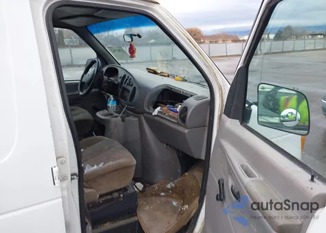 2000 Ford E-250 Commercial/Recreational from USA, damaged, VIN 1FTNE24L2YHA29276